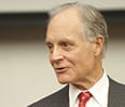 Author and financial consultant Charles Ellis spoke with Kellogg students April 27 about the common characteristics of great firms. “In each profession, there’s a gold standard firm,” he noted.