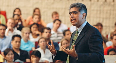 Interim Dean and IBM Distinguished Professor of Operations Management and Information Systems Sunil Chopra