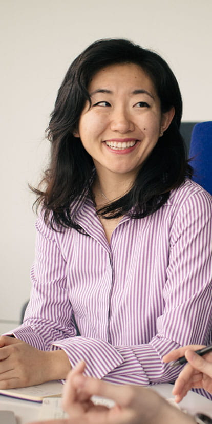 Two Kellogg doctoral students engaging in conversation.