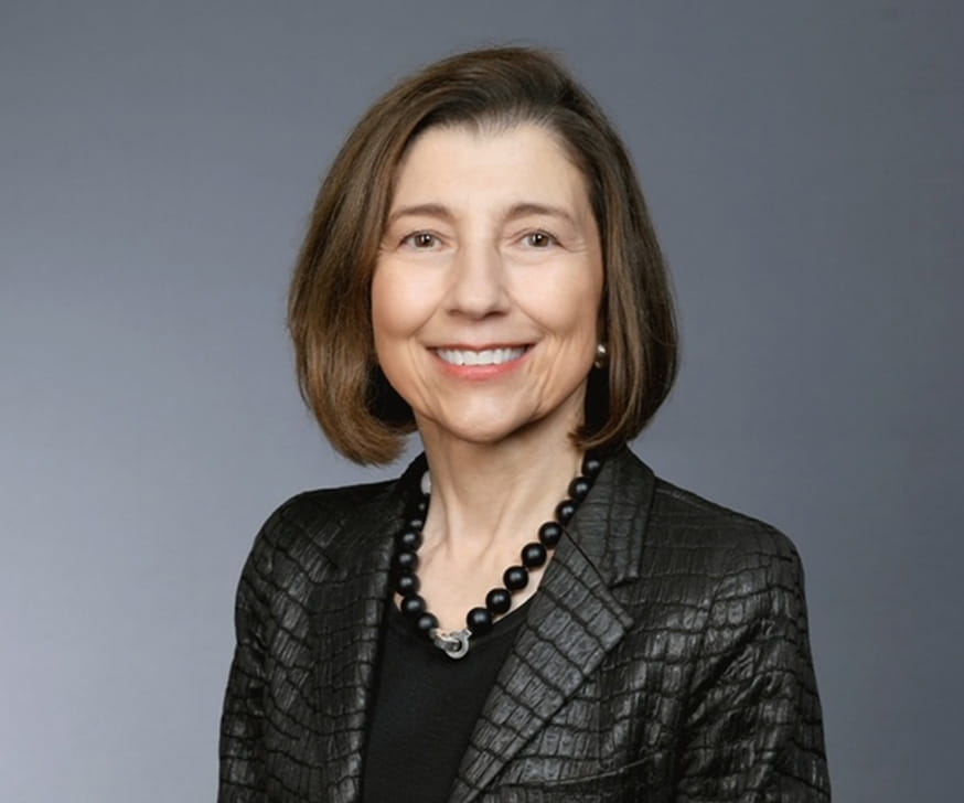 Portrait of Alicia Loffler, Faculty at the Kellogg School of Management