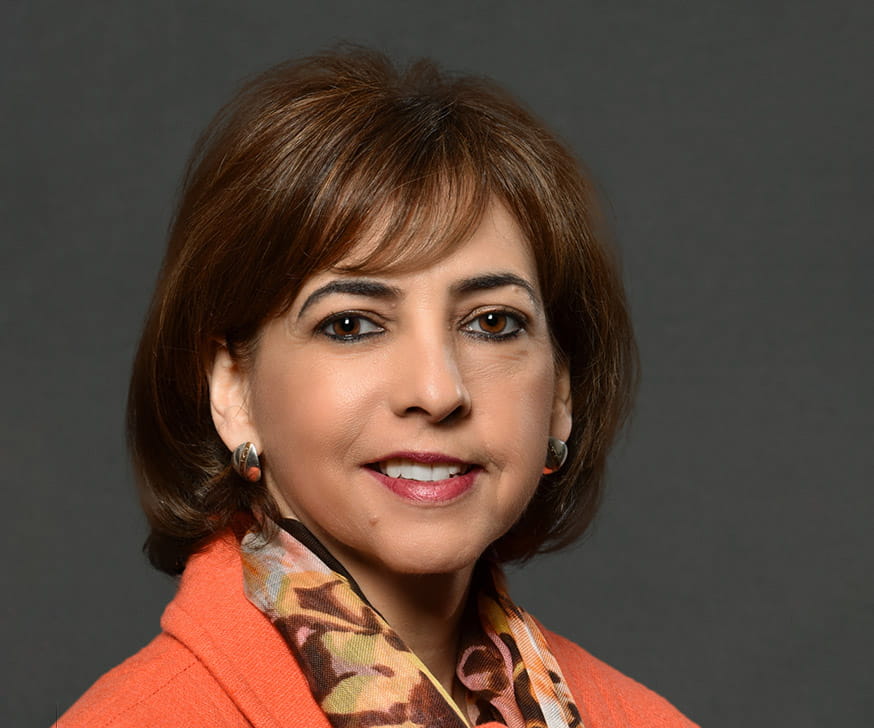 Portrait of Diana Cordova, Faculty at the Kellogg School of Management
