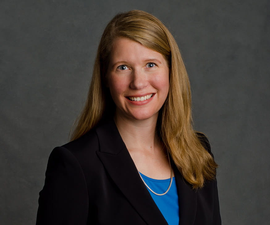 Portrait of Jennifer Cutler, Faculty at the Kellogg School of Management