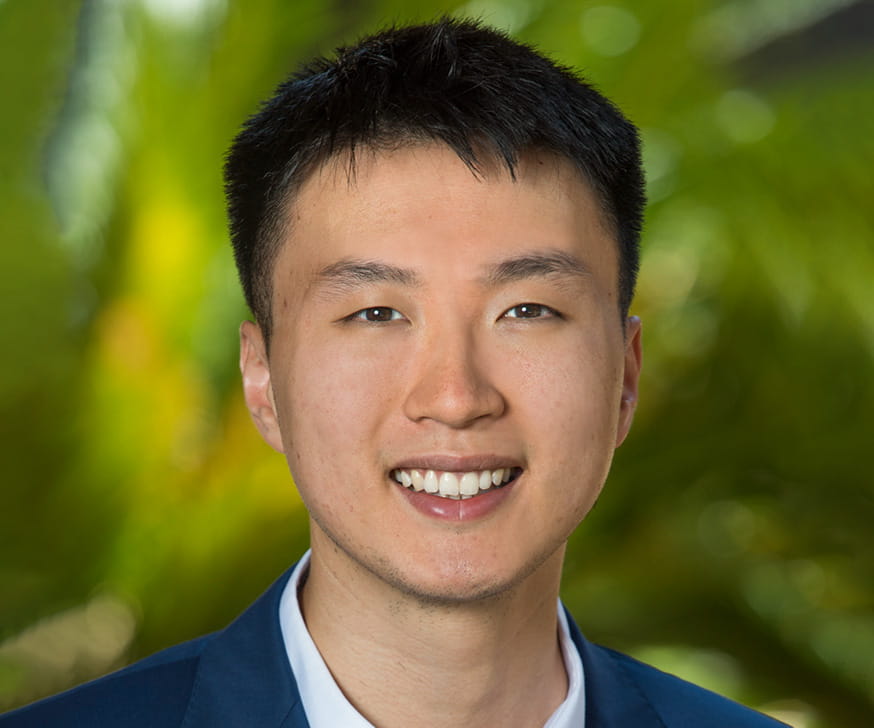 Headshot of Kellogg faculty member Lulu Wang