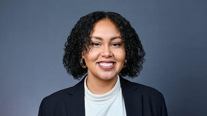 Courtney Sloan headshot