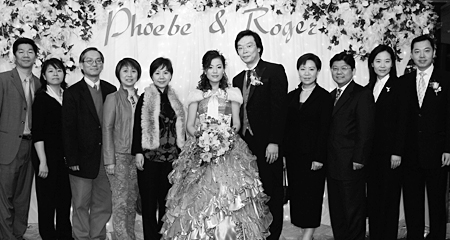 KH-02 classmates at wedding